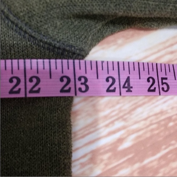 Columbia Half-Zip Pullover - Picture 9 of 11